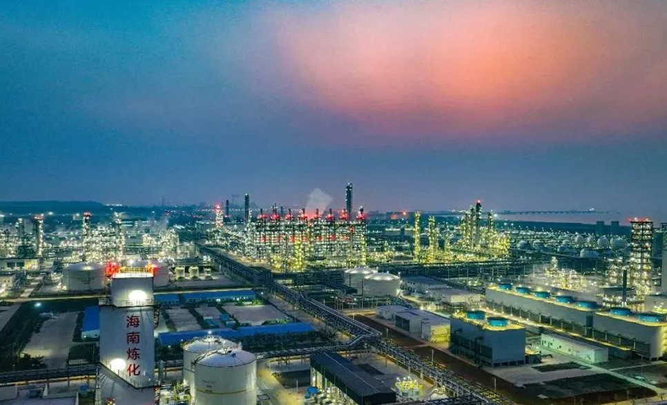 突破海南乙烯工业零的突破！明升mansion88赋能海南炼化打造高端智能绿色一体化离岸石化基地